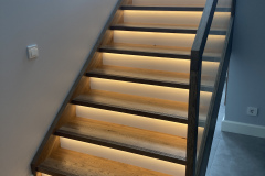 Saarest-trepp-led-tuledega.-piire-44mm-lamineeritud-ja-karastatud-klaas-02